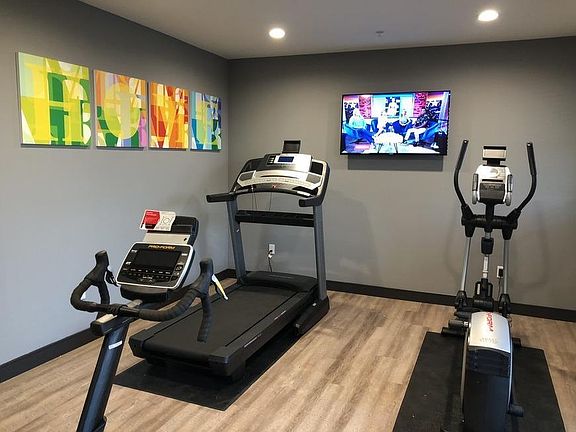 2nd image of 20937 Bloomfield Ave #209