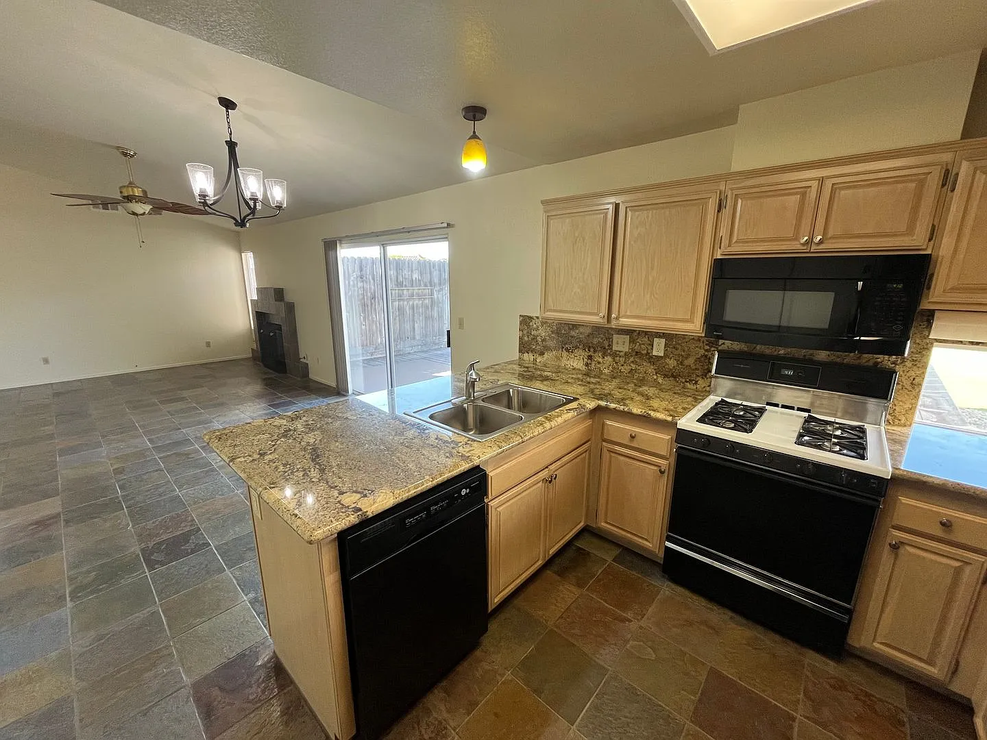 1453 Woodmere Road — Photo 3