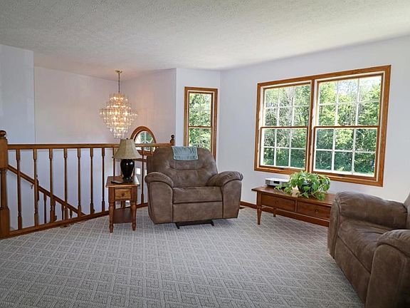 3rd image of 20319 Pine Ln