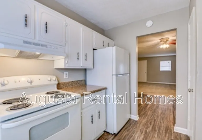3001C Strickland Ct — Photo 11