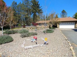 200 Stardust Cir, Merlin, OR 97532