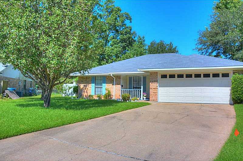 1st image of 8602 Woodlake Dr