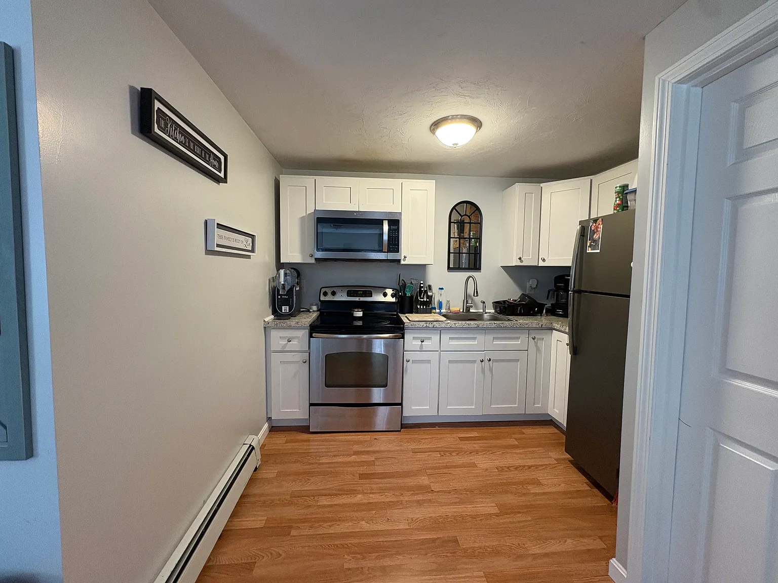 2 bed, $1,900 — Photo 3