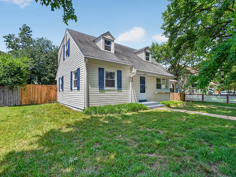6410 Cavalier Dr — Photo 36