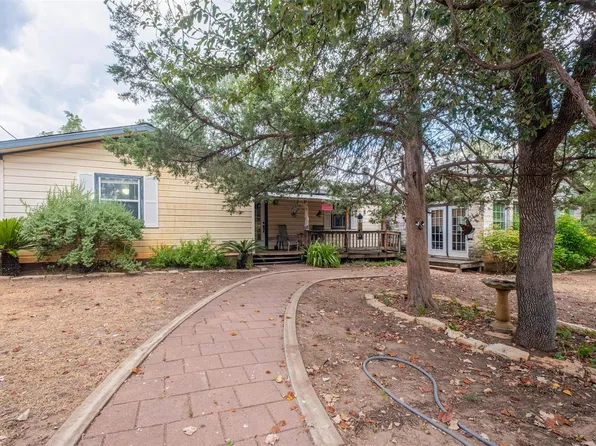434 Mount Olive Rd, Cedar Creek, TX 78612