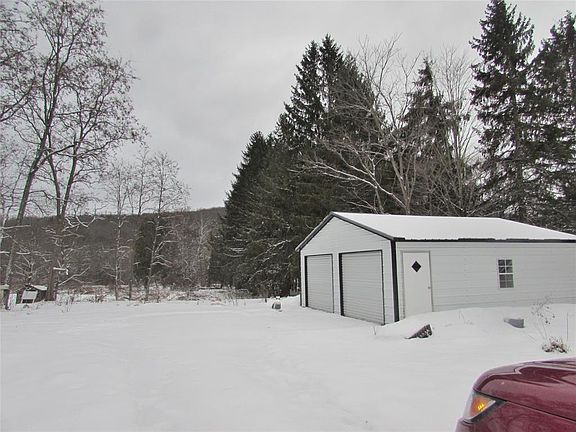 3rd image of 2614 Main St