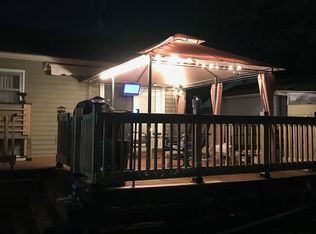 1520 E 700 S, Wolcottville, IN 46795