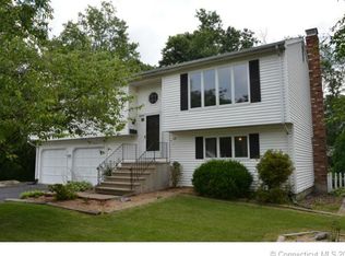 68 Clifford Dr, West Hartford, CT 06107