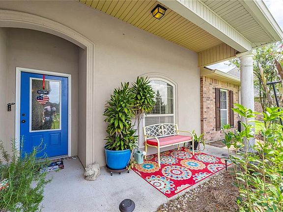 2nd image of 40170 Maison Lafitte Blvd