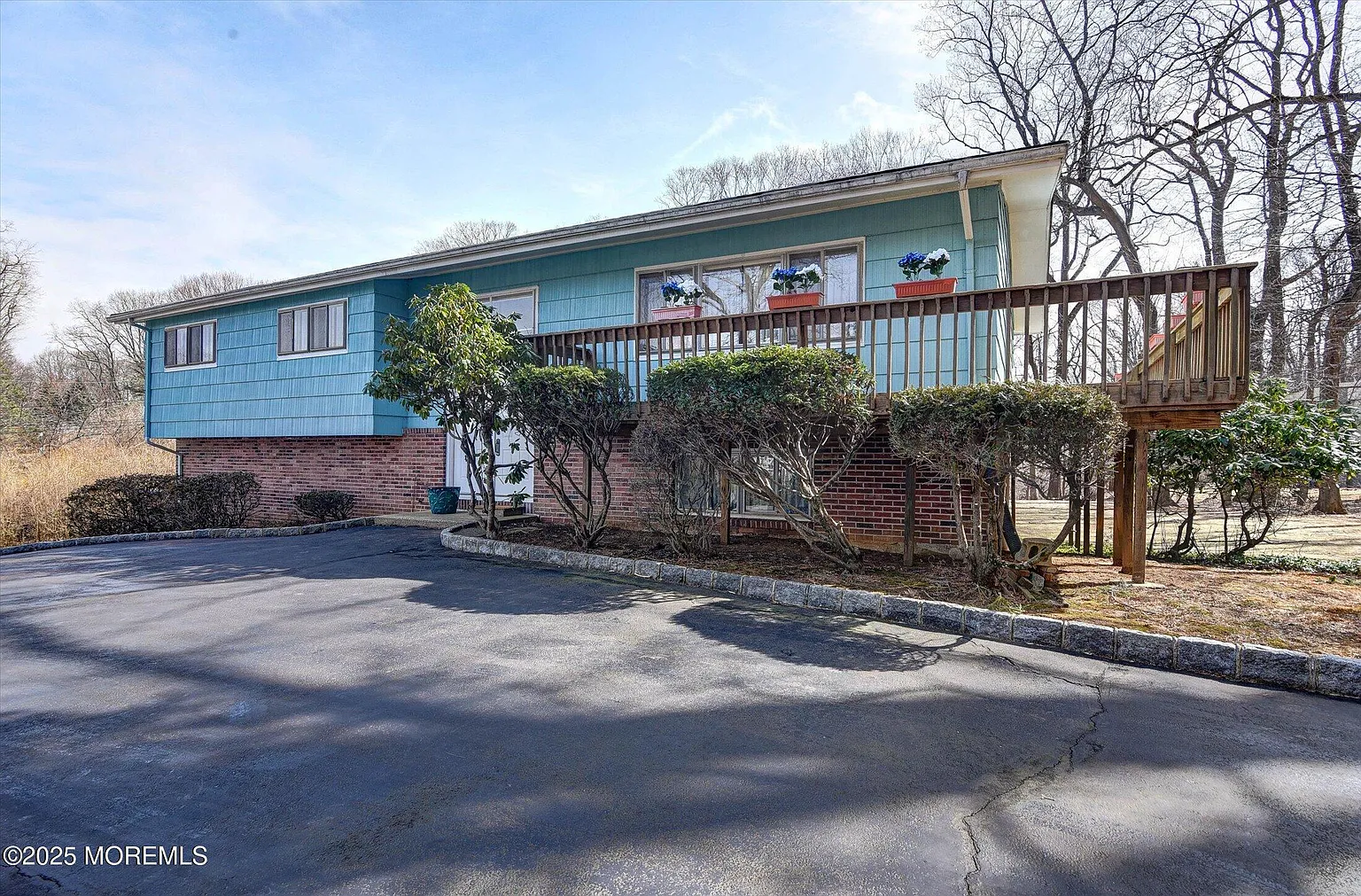 2 Overlook Drive photo 1