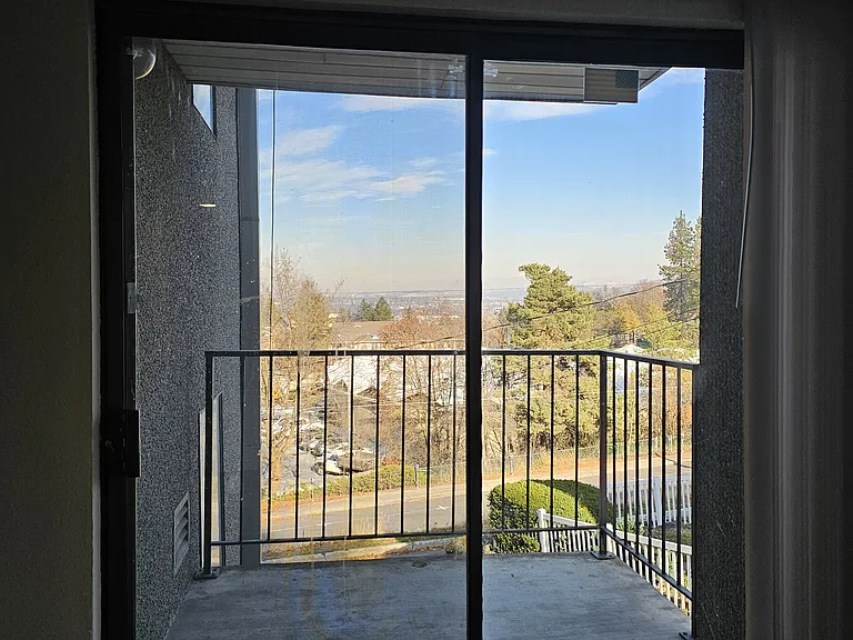 2nd floor unit balcony