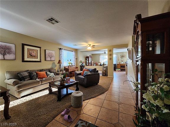 3rd image of 6229 Olympic Gold St
