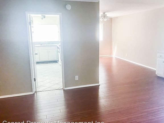3rd image of 10966 Ohio Ave APT 102