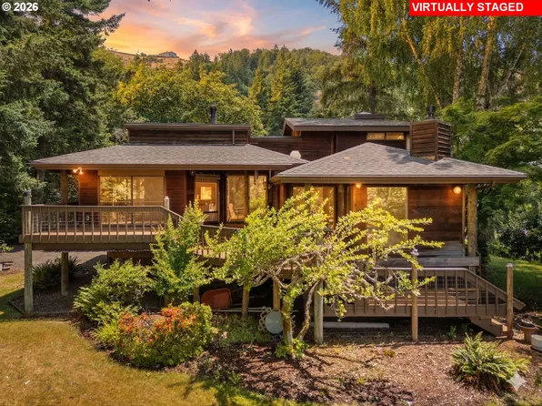 1346 Fisher Rd, Roseburg, OR 97471