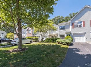 6 Pennsbury Way, East Brunswick, NJ 08816