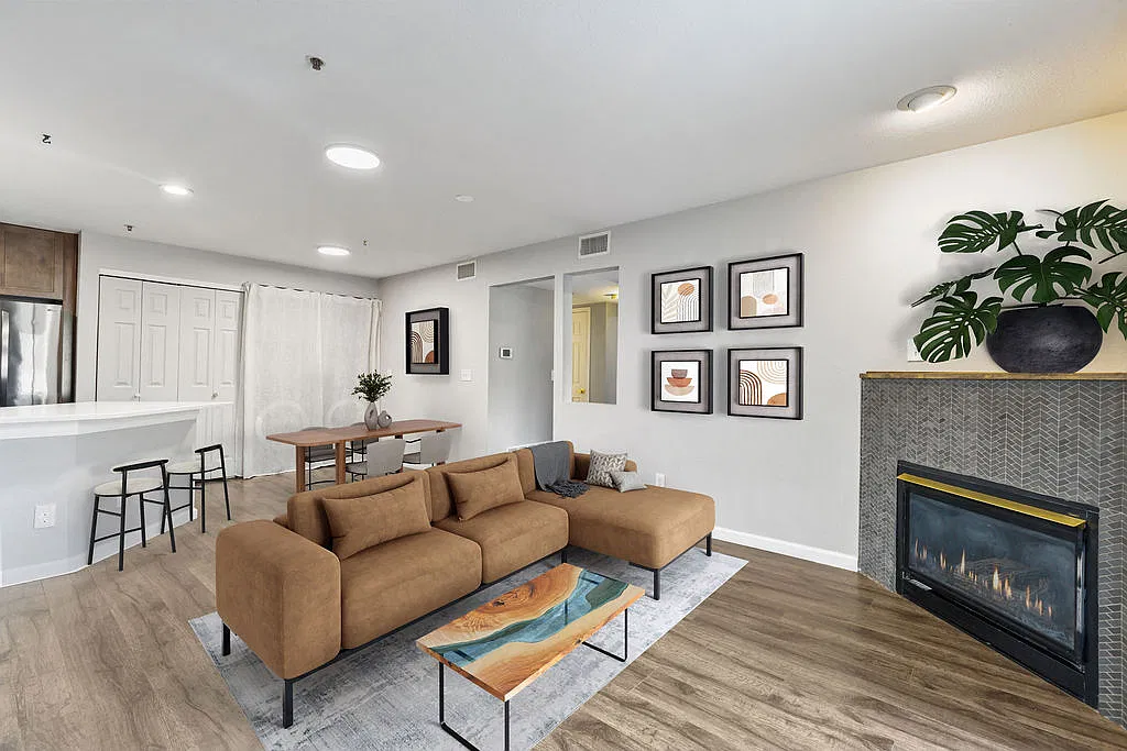 33 S Boulder Circle — Photo 1