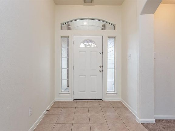 2nd image of 25310 Sierra Woods Ln