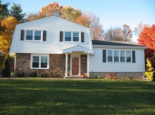 36 Karen Dr, Norwalk, CT 06851
