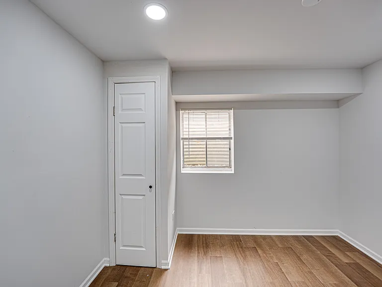 1633 Hilton Head Dr — Photo 25
