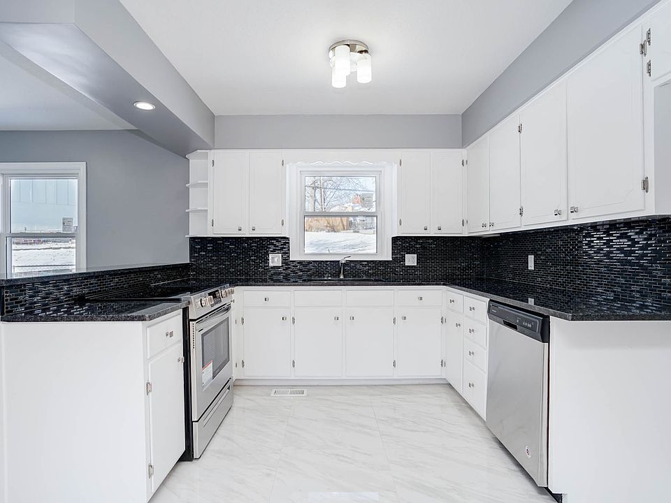 1st image of 15408 E 44th Ter S