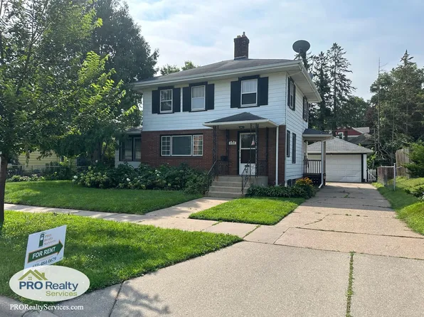 954 Ivy Ave E, Saint Paul, MN 55106