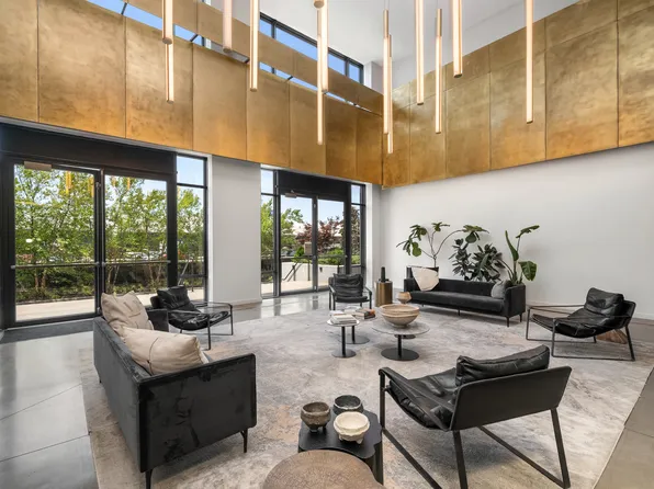 160 Imlay Street image 8 of 11