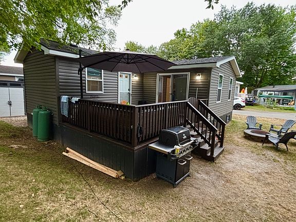 3rd image of 490 Empire Rd #Elc015