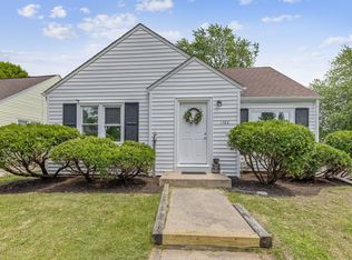 1722 Oregon Ave, Rockford, IL 61108