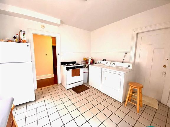 3rd image of 2608-10 S Carrollton Ave