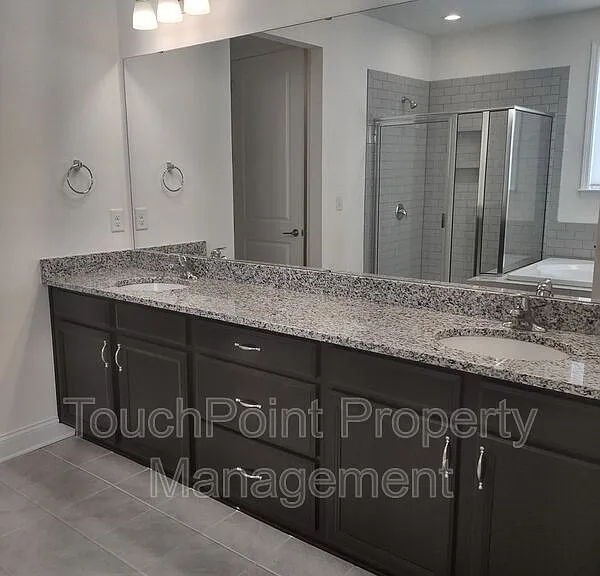 906 Acorn Way — Photo 9