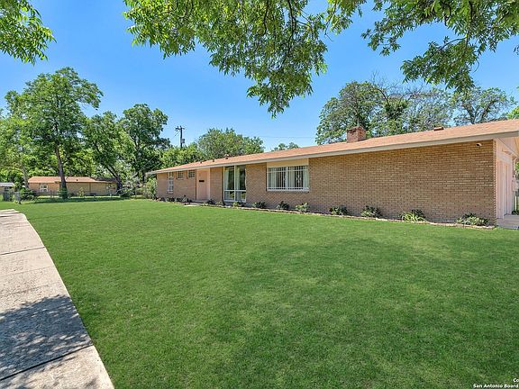 3rd image of 415 Overbrook Drive