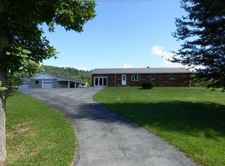 17344 N State Route 20, Meadow Bridge, WV 25976