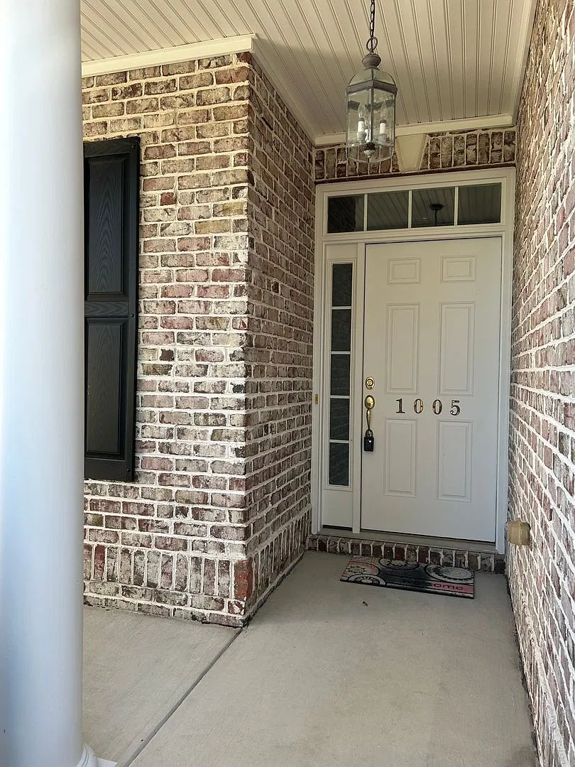 Beautiful 2- bedroom 2- bathroom townhouse availble in Waterford — Photo 2