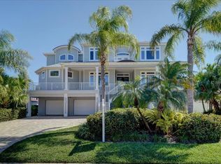 421 Buttonwood Ln, Largo, FL 33770