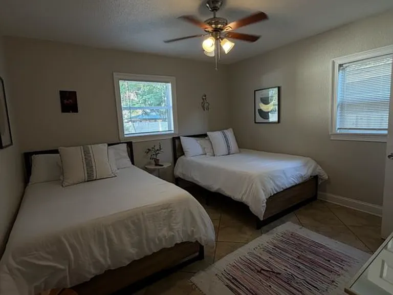 1015 W Coral St — Photo 10