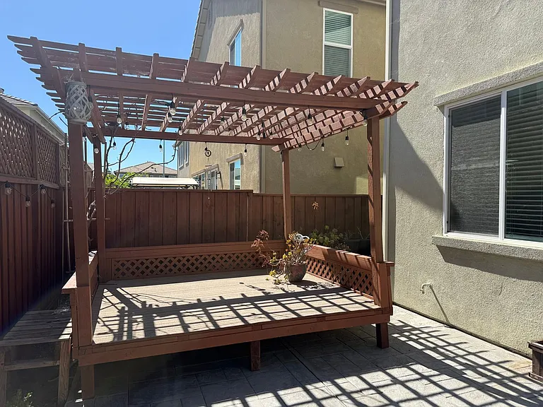 1261 Damasco Ln — Photo 16