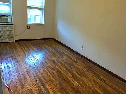 Rented by Joe Gotham LTD | media 4