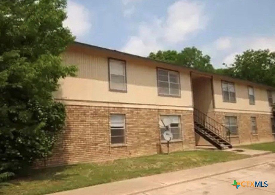 1st image of 1000 Harley Dr