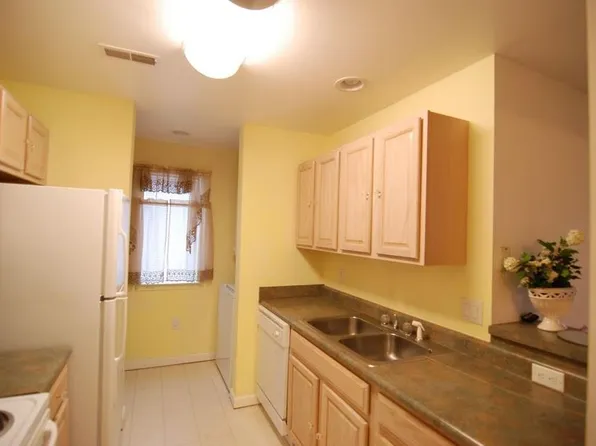 866 Brandon Ave #866, Pontiac, MI 48340