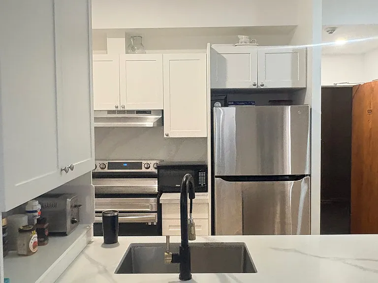 135 Maitland St S #204 — Photo 12