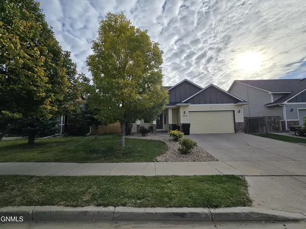 2106 19th Ave W, Williston, ND 58801