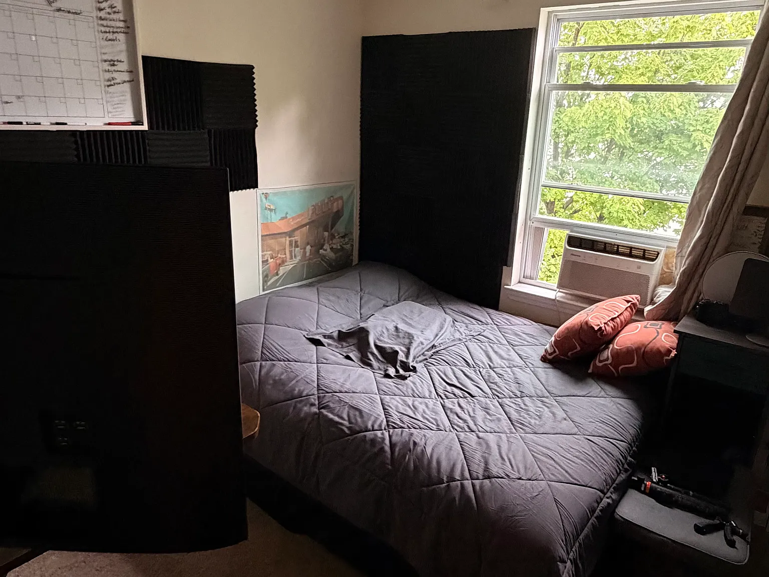 1 bed, 2472 sqft, $1,100 — Photo 4