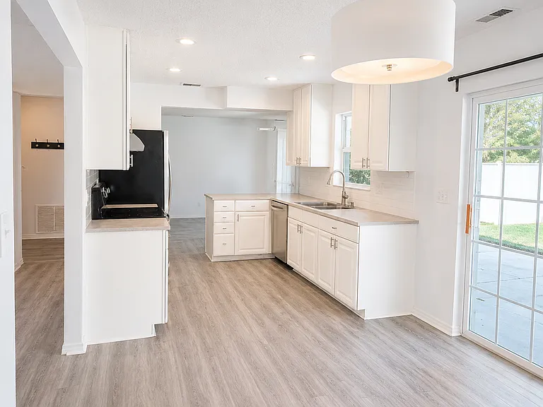 345 Gilbert Rd — Photo 4