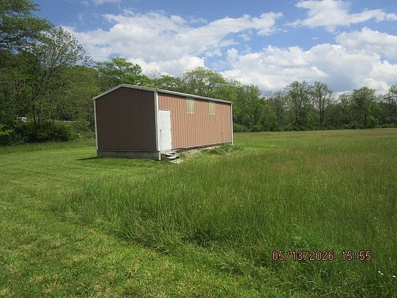 4th image of Graves Rd