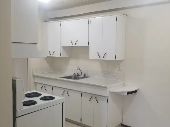 10824 112th St NW, Edmonton, AB