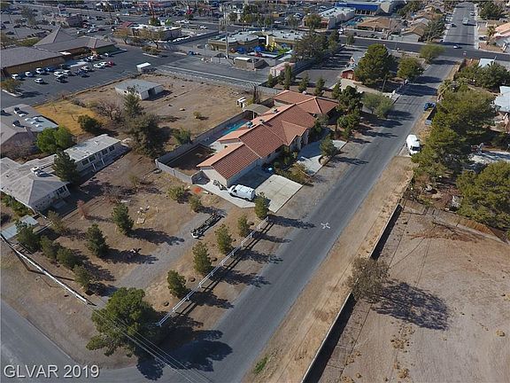 4th image of 6687 Atwood Ave