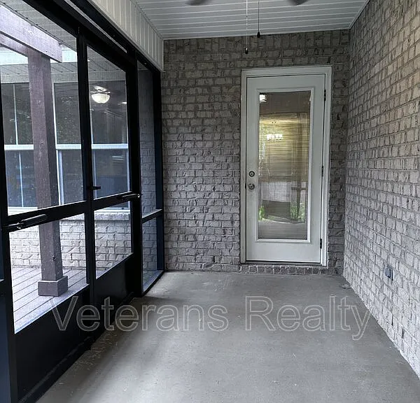 14073 Fox Hill Dr — Photo 18