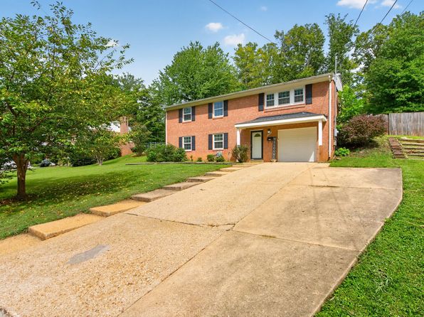 4725 Springbrook Dr