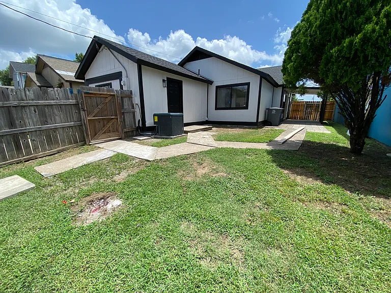 10355 Limestone Dr — Photo 18