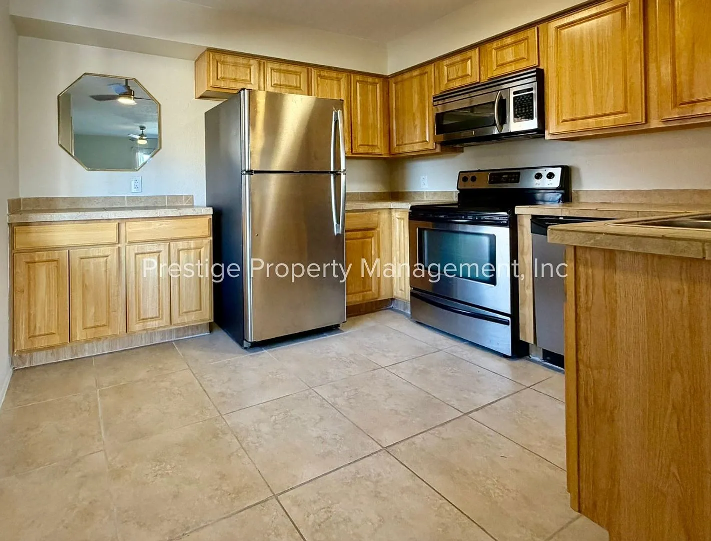 Come Check Out This 2/1 Central Condo! — Photo 3